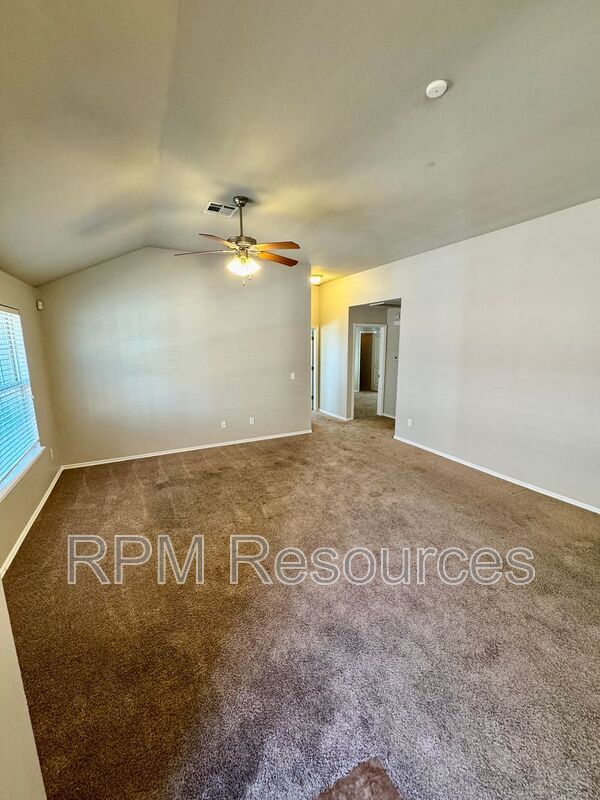 Foto del edificio - 2432 NW 197th St