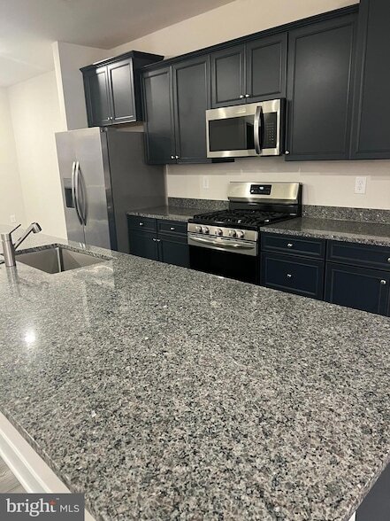 Foto del edificio - 304 Sweetbay Rd