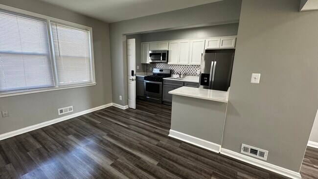 Foto del edificio - 3439 Dunhaven Rd