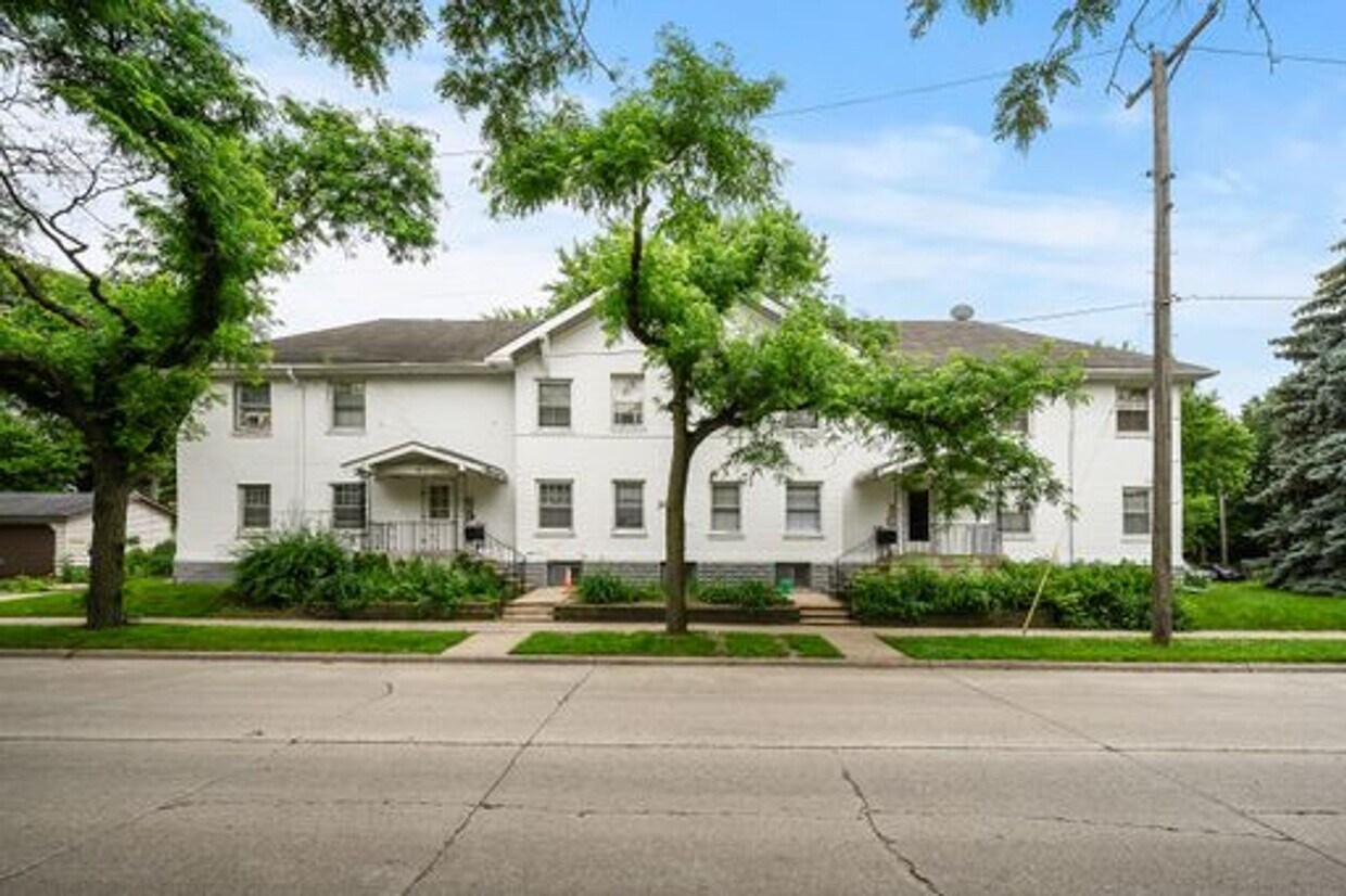 Primary Photo - Cute 1 BR Available 9/1 in Longfellow Neig...