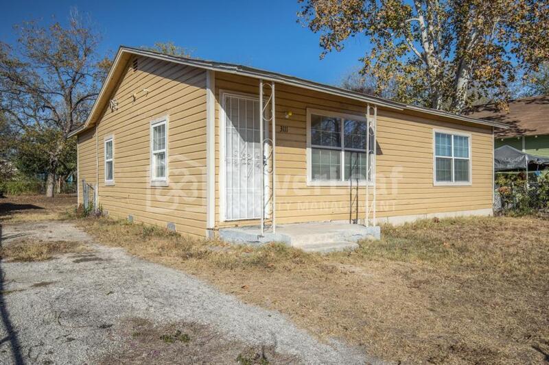 Primary Photo - 3111 W Gerald Ave