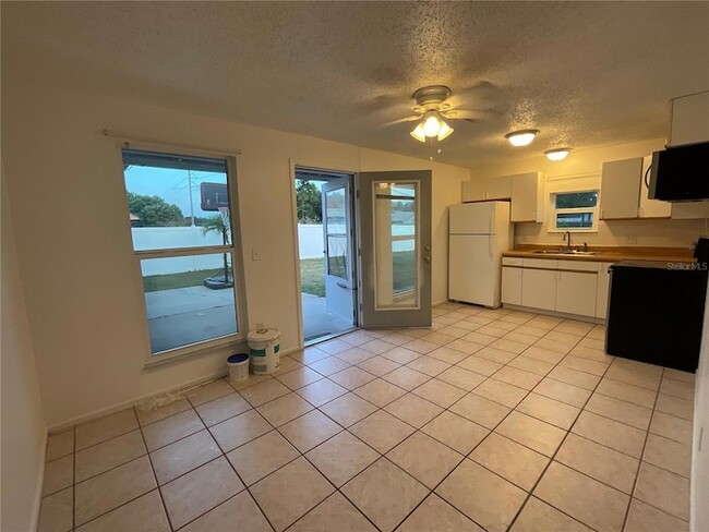 Building Photo - 8026 Brocatel Ct