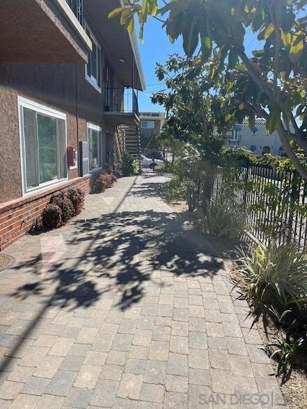 Foto del edificio - 1646 Brookes Ave