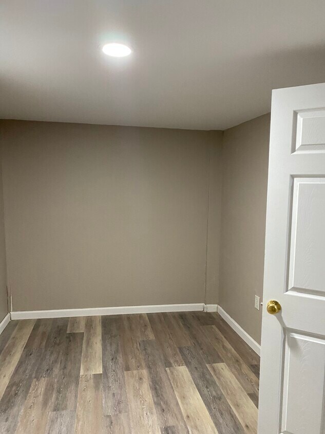 46 Whitehall St, Providence, RI 02909 House Rental in Providence, RI