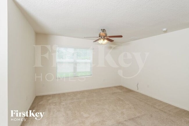 Building Photo - 980 Newton Cir