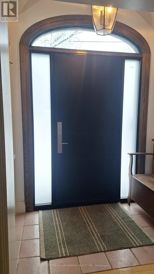 Building Photo - 591 Woburn Ave