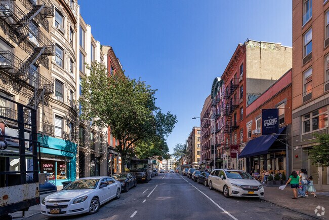 Foto del edificio - 378 Broome St