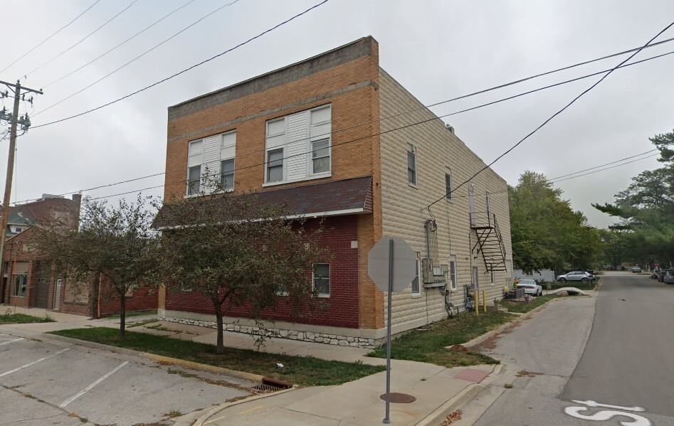 Foto principal - 230 S Dubuque St