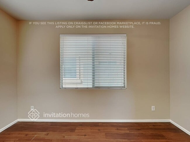 Building Photo - 10410 W Illini St