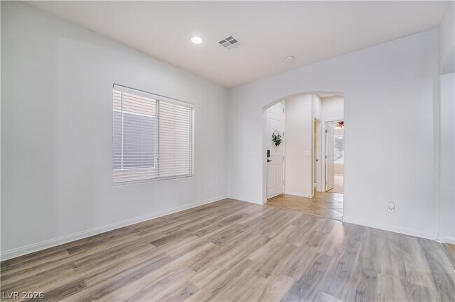 Foto del edificio - 6572 Polonius Ct