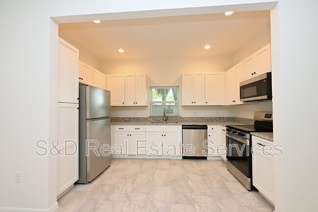 Foto del edificio - 1011 N Brunnell Pkwy