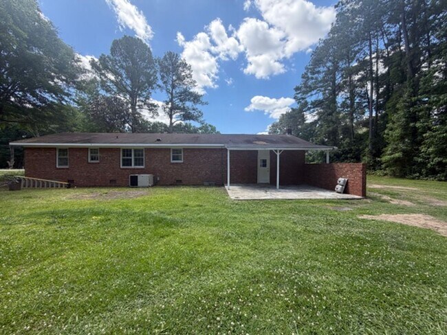 Foto del edificio - 3462 Dobbs Farm Rd