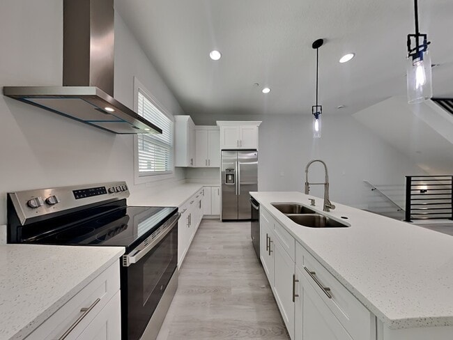 Photo - 54 W Jersey St Townhome