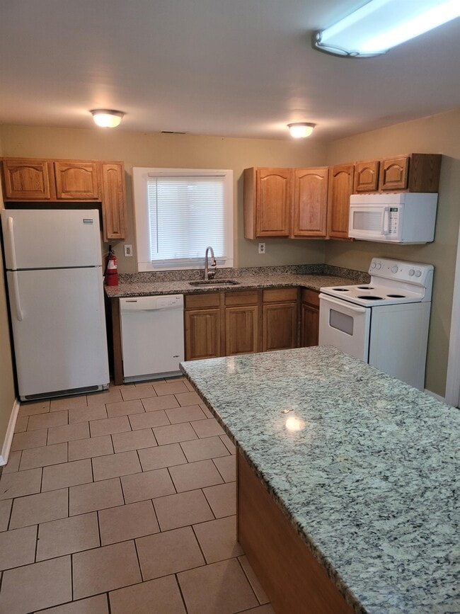 Foto del edificio - 47 Holstone Ln