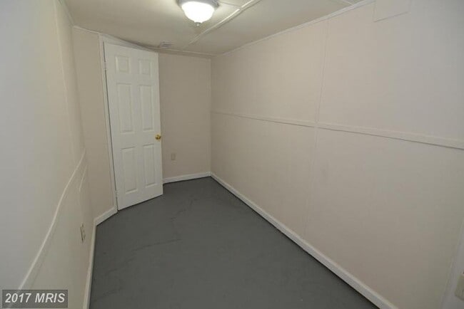 Building Photo - 507 N Glover St