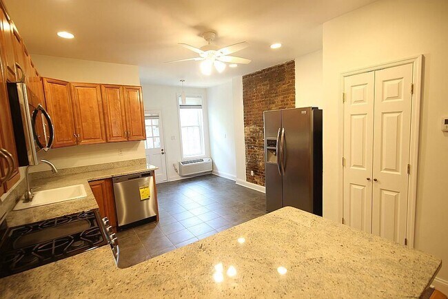 Foto del edificio - 222 Willow Ave