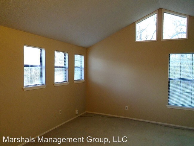 Building Photo - 3 Amberwood Ct