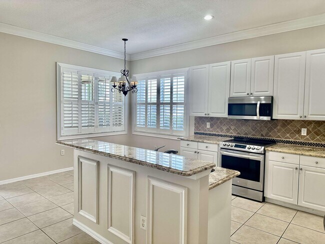 Foto del edificio - 635 SW Indian Key Dr
