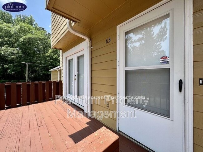 Building Photo - 63 Sandalwood Cir