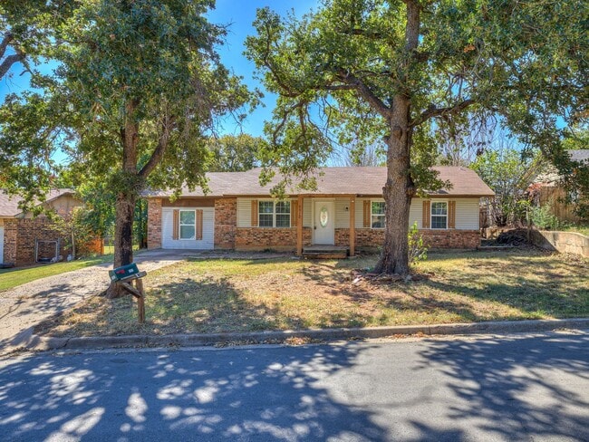 Foto del edificio - Home for rent in Guthrie Schools + Northeast Edmond