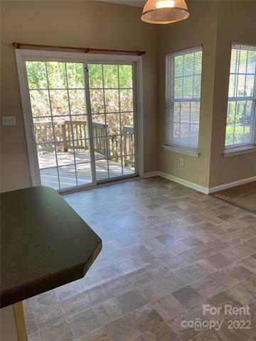 Building Photo - 103 Meadow Pond Ln