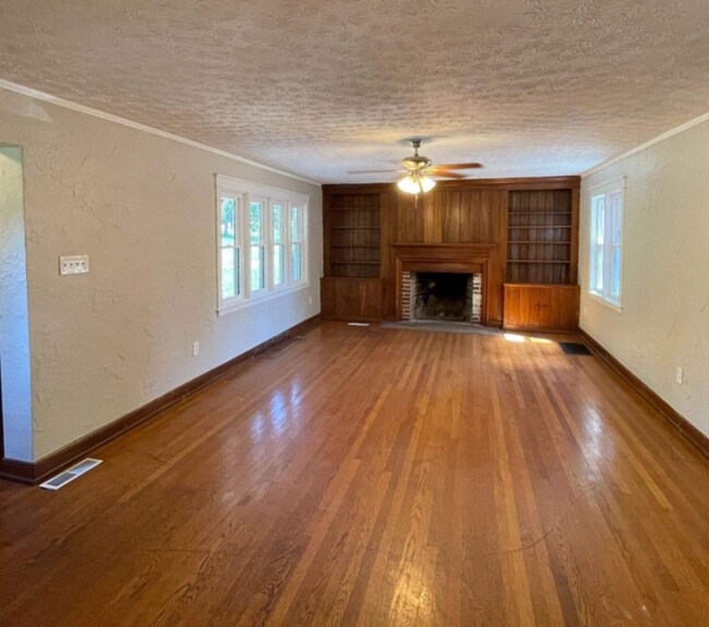 Building Photo - NOW AVAILABLE! - 510 Alameda Pl, Dayton, O...