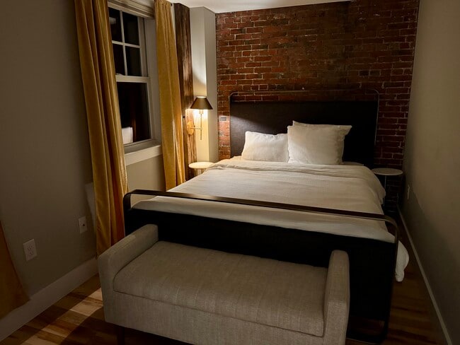 Bedroom - 45 Market St