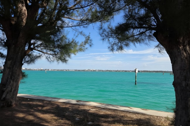 Building Photo - 3217 Higel Ave