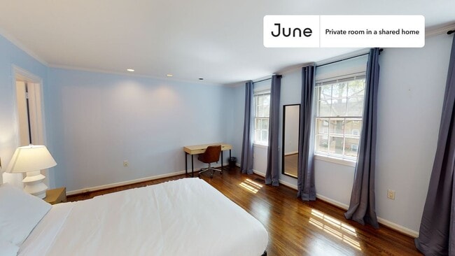 Building Photo - Room in Shared 7 bed/3.5 bath home