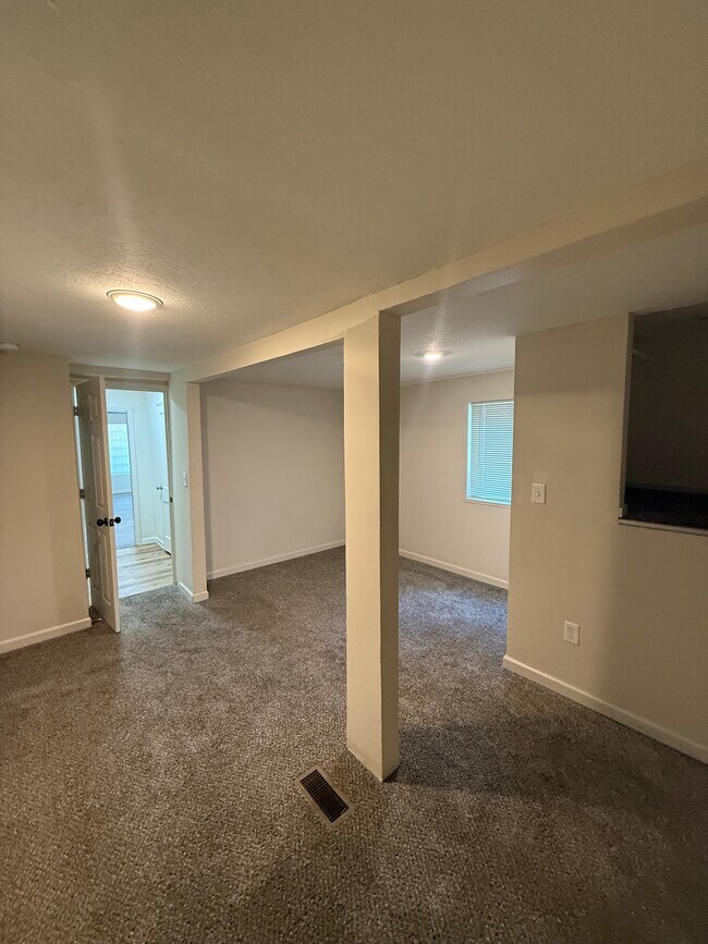 Foto del edificio - 630 Brighton Ave