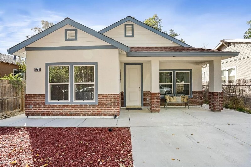 Foto principal - 3764 7th Ave