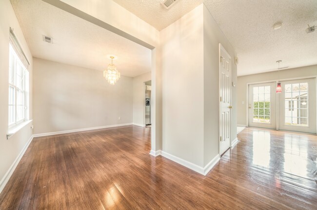 Foto del edificio - Gorgeous 3 bedroom home