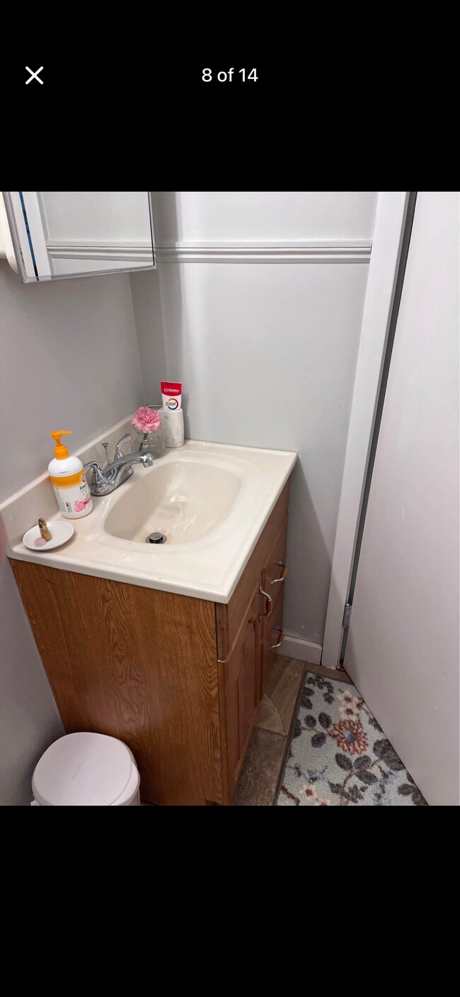 Foto del edificio - 3 Railroad Ct