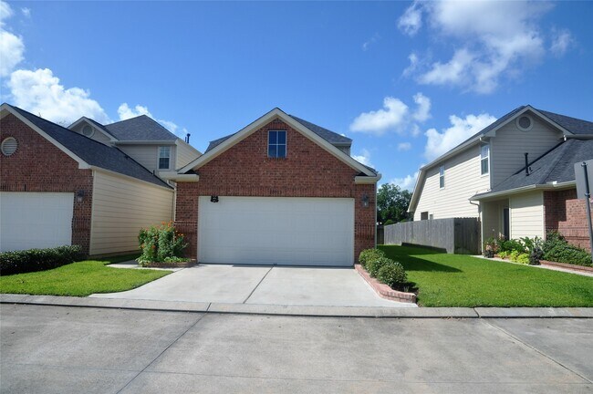 Foto del edificio - 20913 Sunrise Pine View Ln