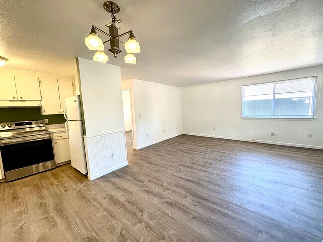 Foto del edificio - Cozy & Clean 3BR Home in North Tacoma