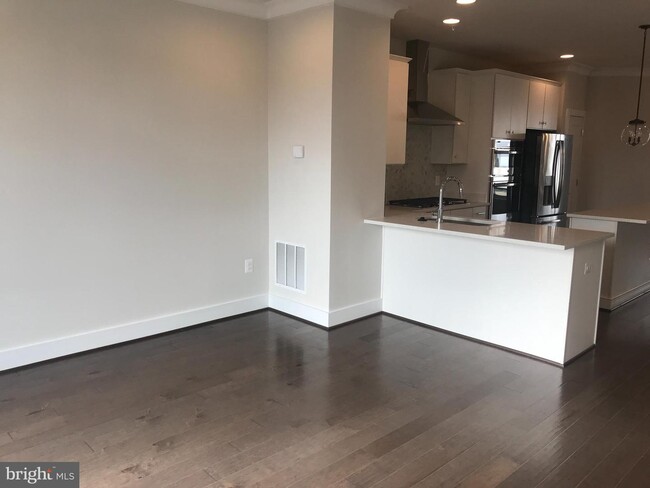 Foto del edificio - 4919 Trail Vista Ln