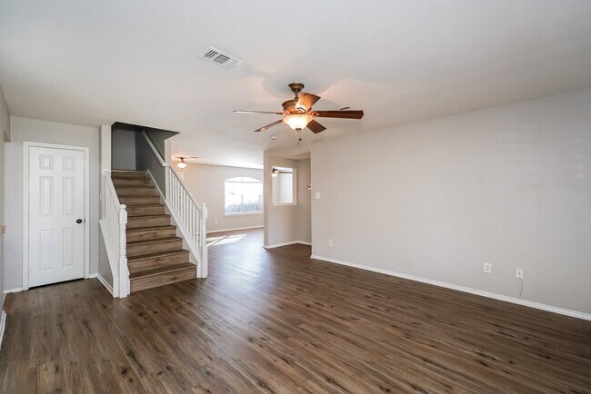 Foto del edificio - 239 Centennial Pl