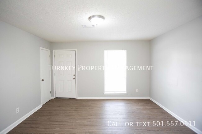 Building Photo - Move-In Special: 1/2 off of First Month's ...