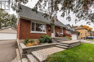 Building Photo - 943 Mountainview Ave