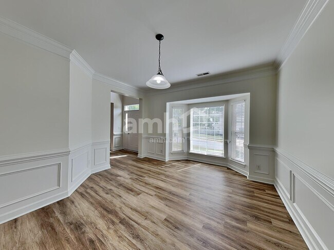Building Photo - 4583 Waterford Dr NW