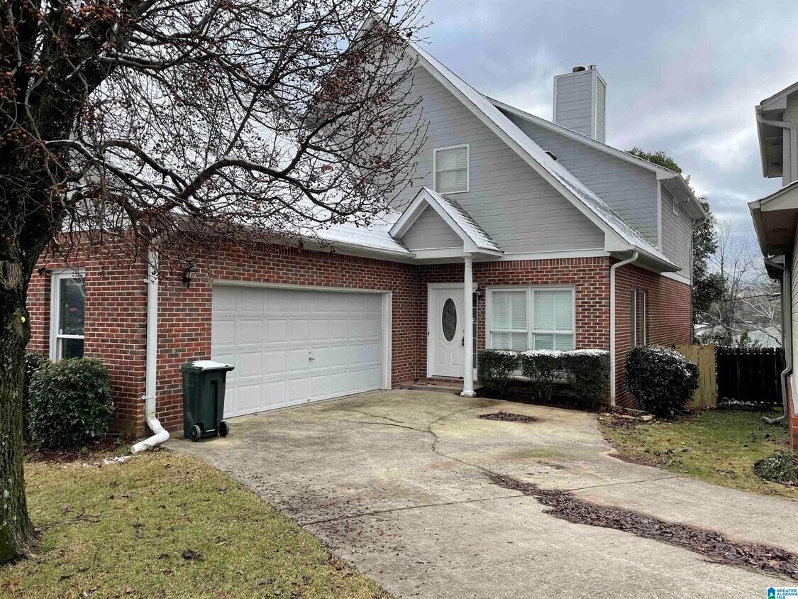 1707 Columbiana Ln, Vestavia Hills, AL 35216 House Rental in Vestavia