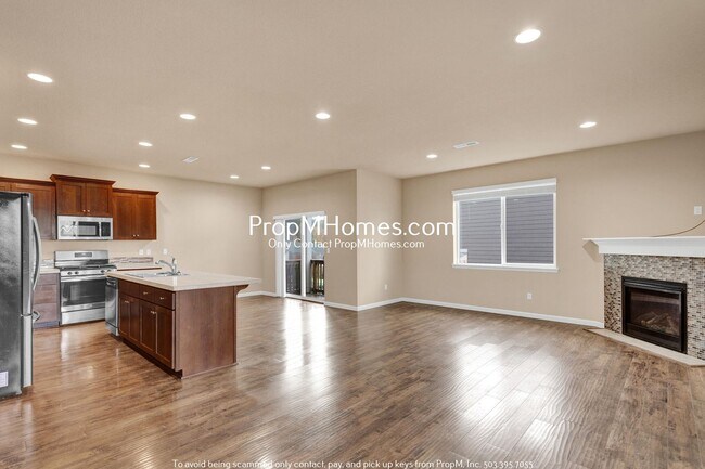 Building Photo - Five Bedroom Beauty in Bethany - Gorgeous ...