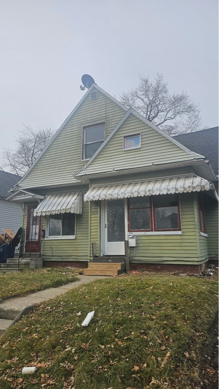 Building Photo - 1614 Oak St