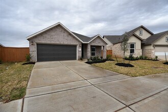Building Photo - 6303 Golden Seaton Dr