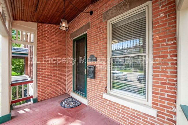 Building Photo - 322 Wilber Ave