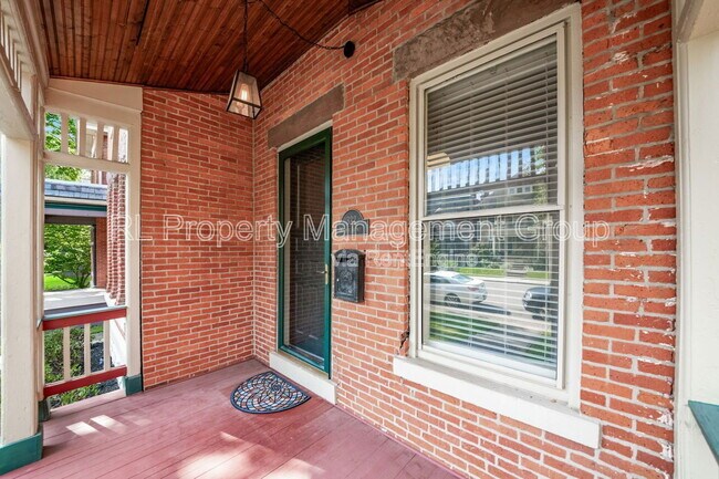 Foto del edificio - 322 Wilber Ave
