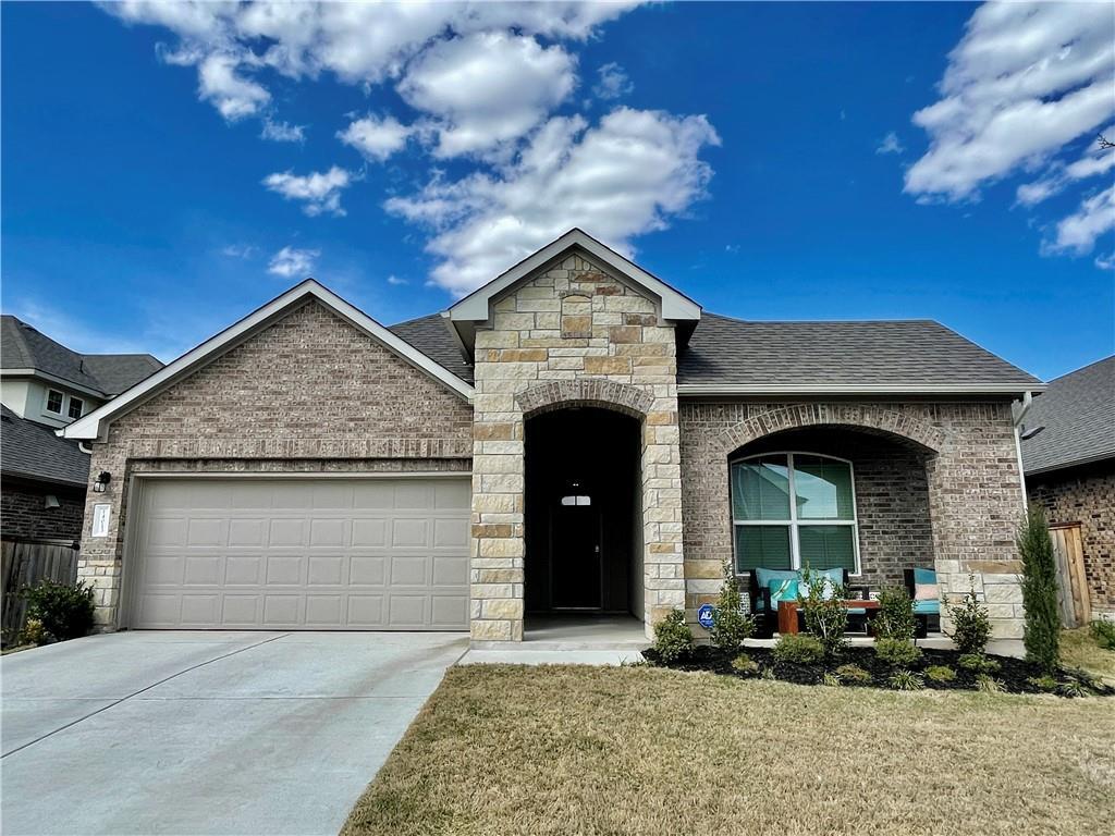 Primary Photo - 14013 Mcarthur Dr