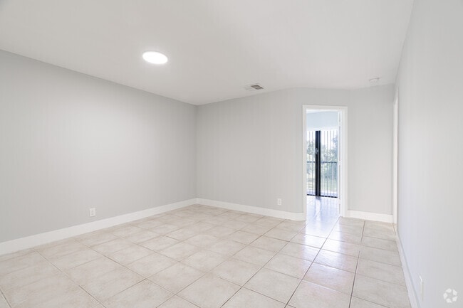 3BR, 2BA - 1,200SF - Lake Arjaro Apartments