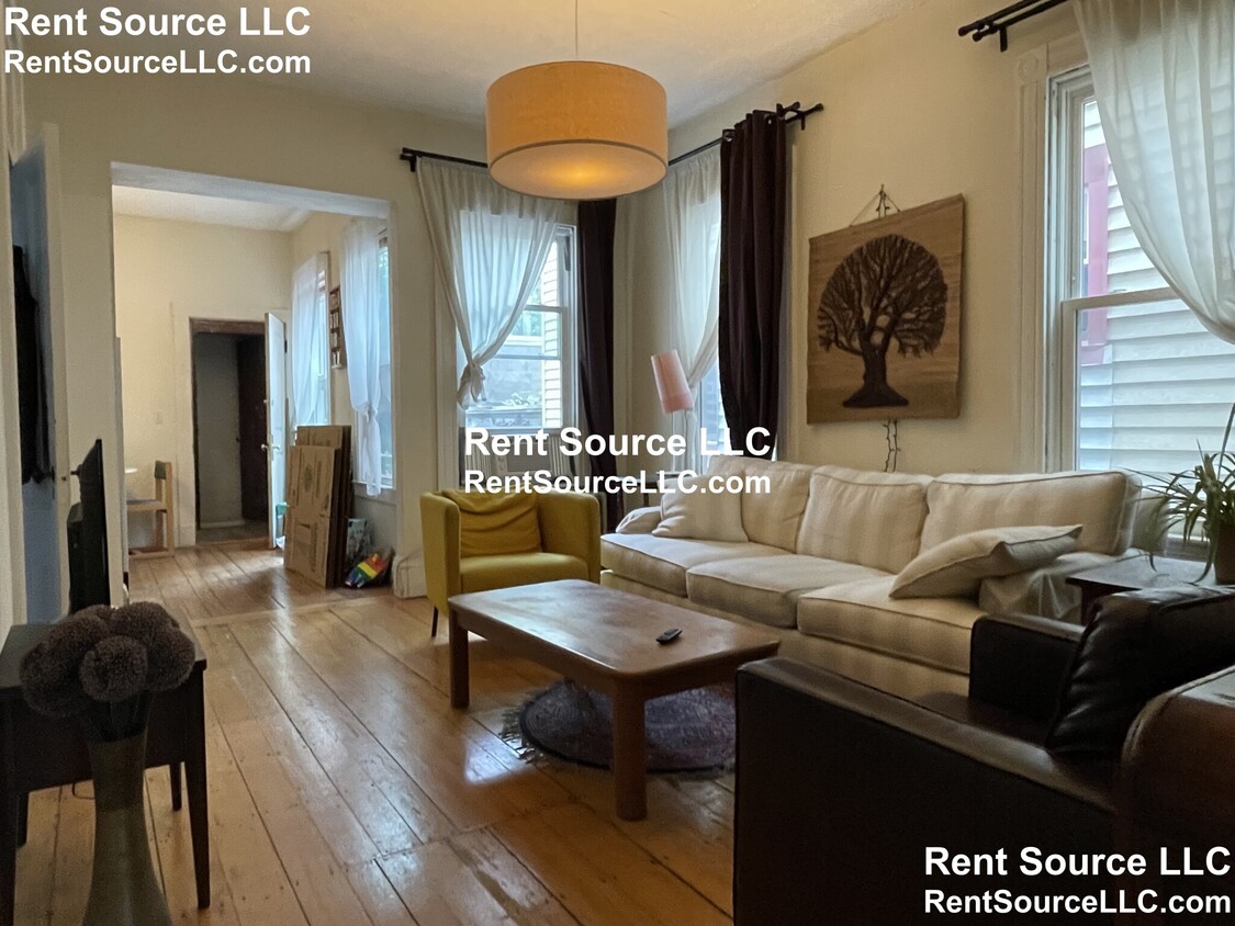 Primary Photo - 34 Essex St