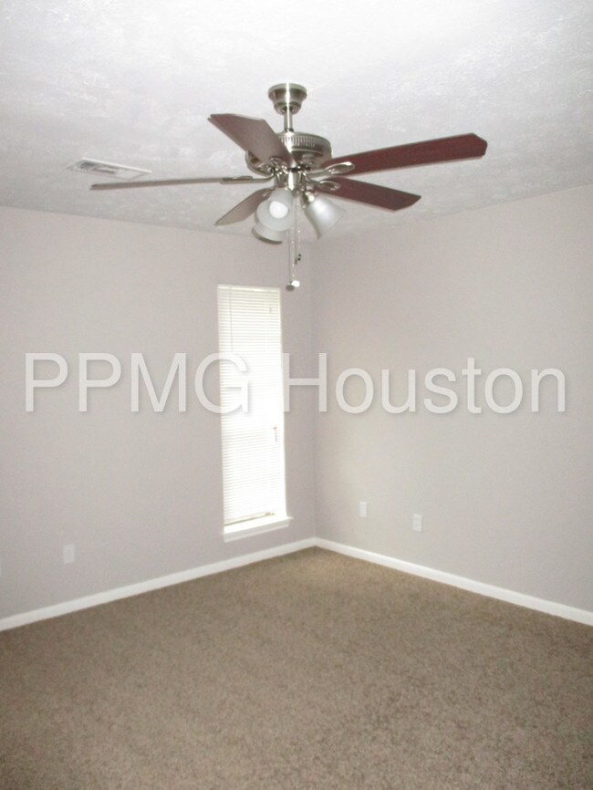 Foto del edificio - 13107 Bexhill Drive, Houston, TX, USA